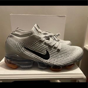 Nike vapormax men sz 8.5 silver